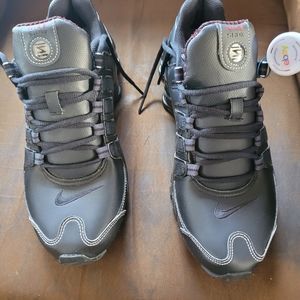 Nike Shox NZ size 9